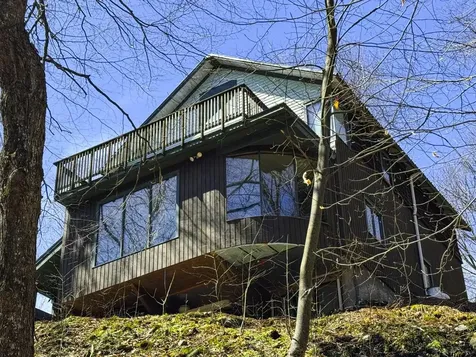 53 Rocky Road Warren VT 05674