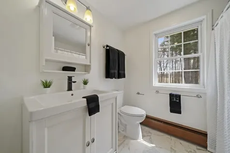 10 Johnson Drive Newmarket NH 03857