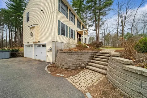 10 Johnson Drive Newmarket NH 03857