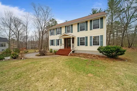 10 Johnson Drive Newmarket NH 03857