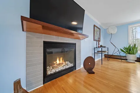 10 Johnson Drive Newmarket NH 03857