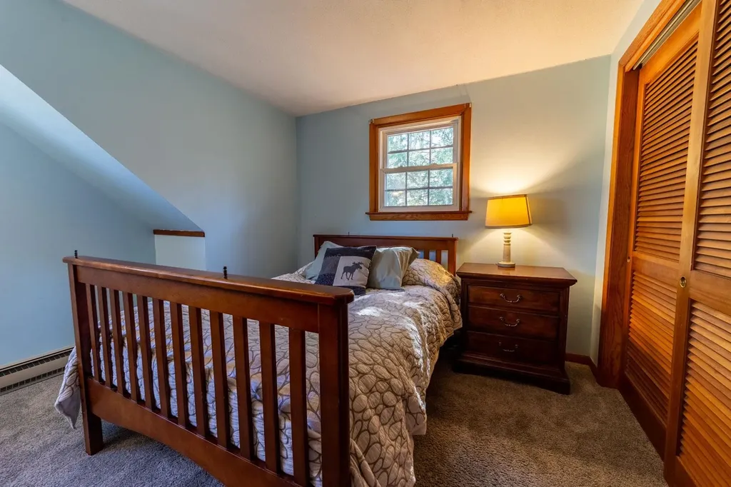 28 Hob Nob Lane Holderness NH 03245