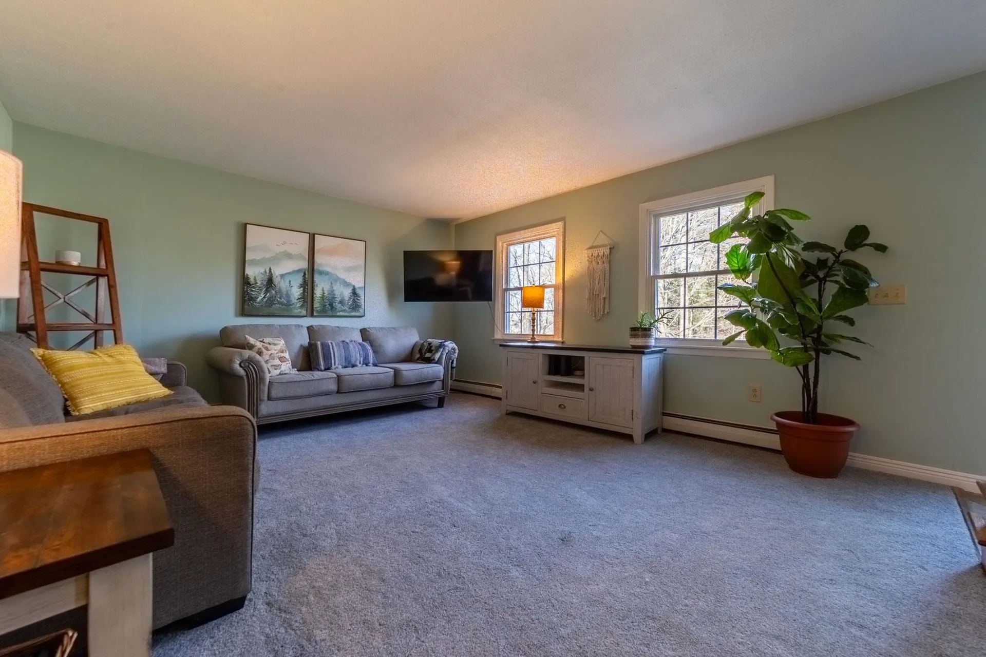 28 Hob Nob Lane Holderness NH 03245