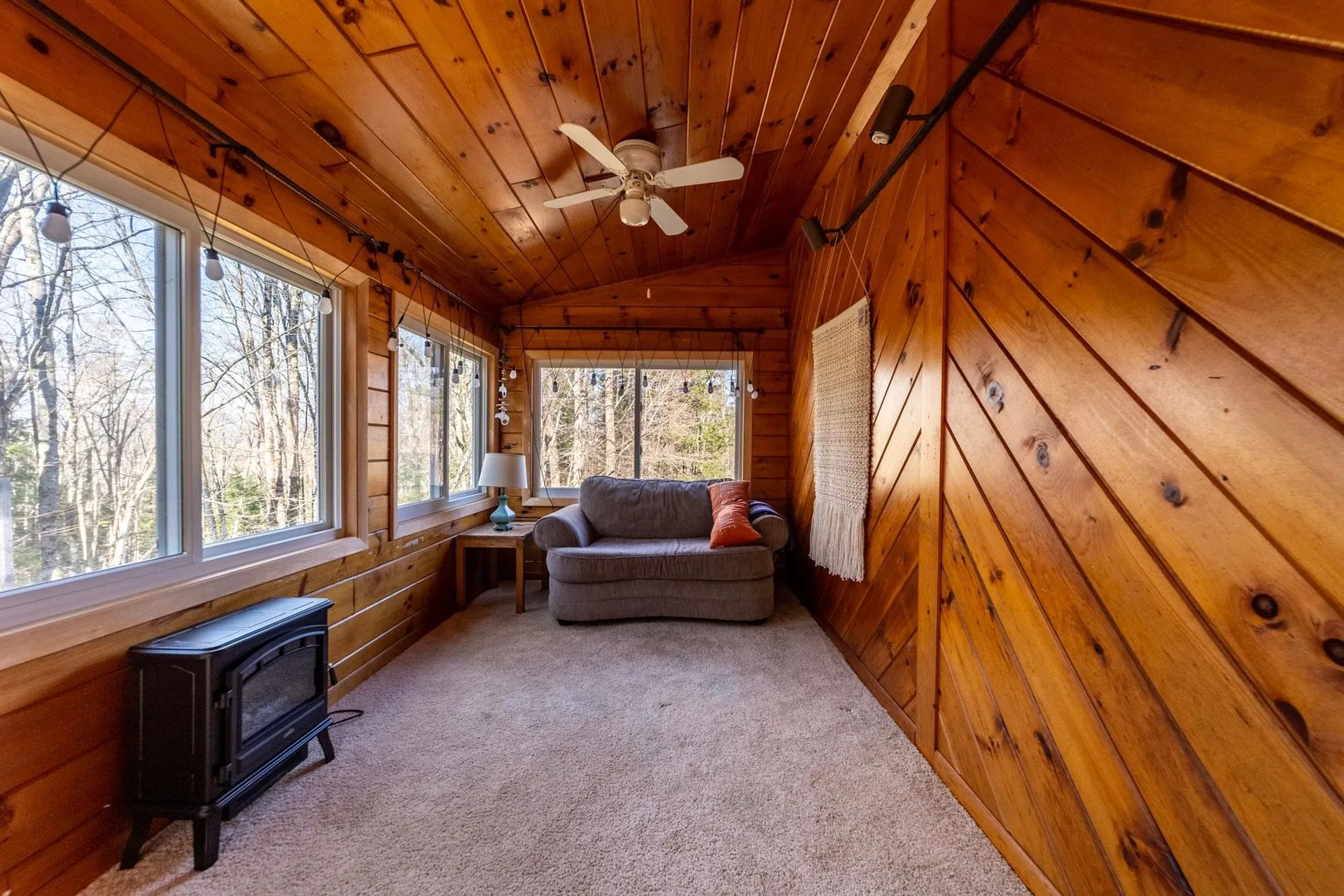 28 Hob Nob Lane Holderness NH 03245