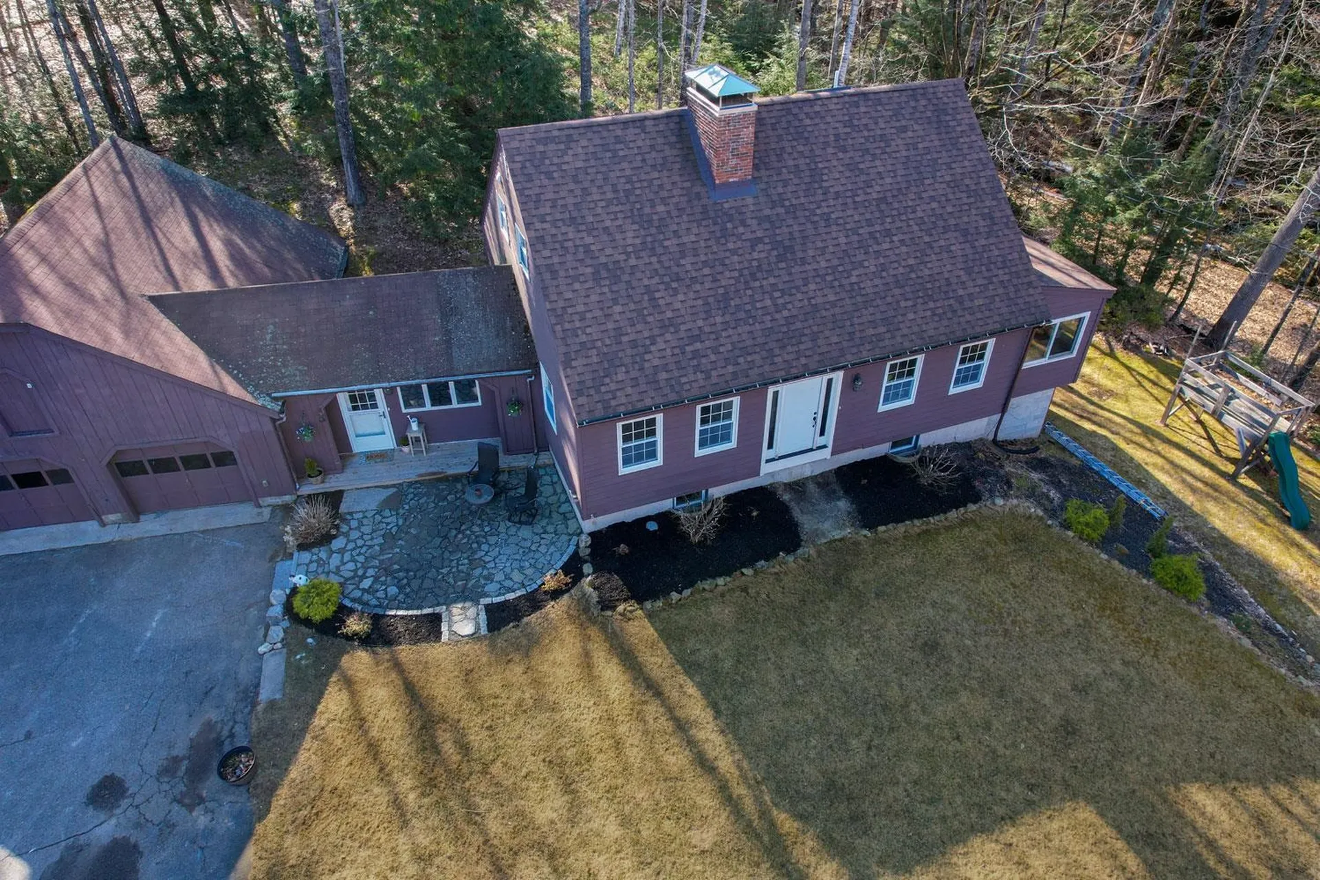 28 Hob Nob Lane Holderness NH 03245