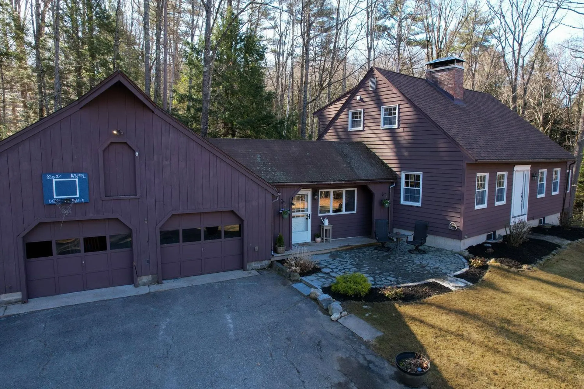 28 Hob Nob Lane Holderness NH 03245