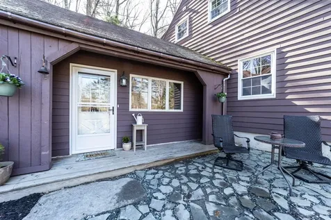 28 Hob Nob Lane Holderness NH 03245