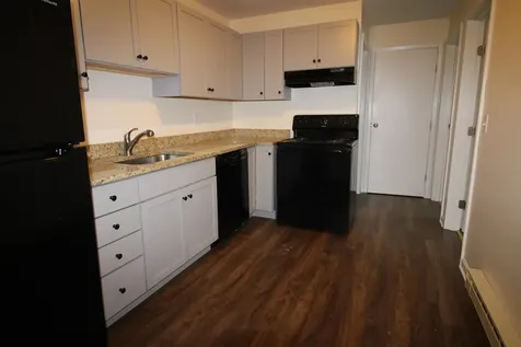 73 East Broadway Street Derry NH 03038