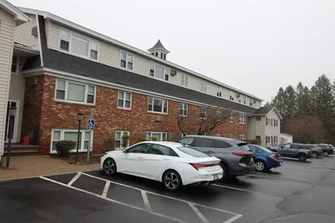 73 East Broadway Street Derry NH 03038