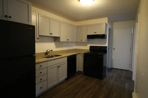 73 East Broadway Street Derry NH 03038