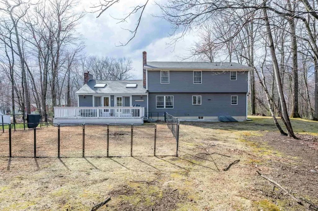 5 Partridge Lane Londonderry NH 03053