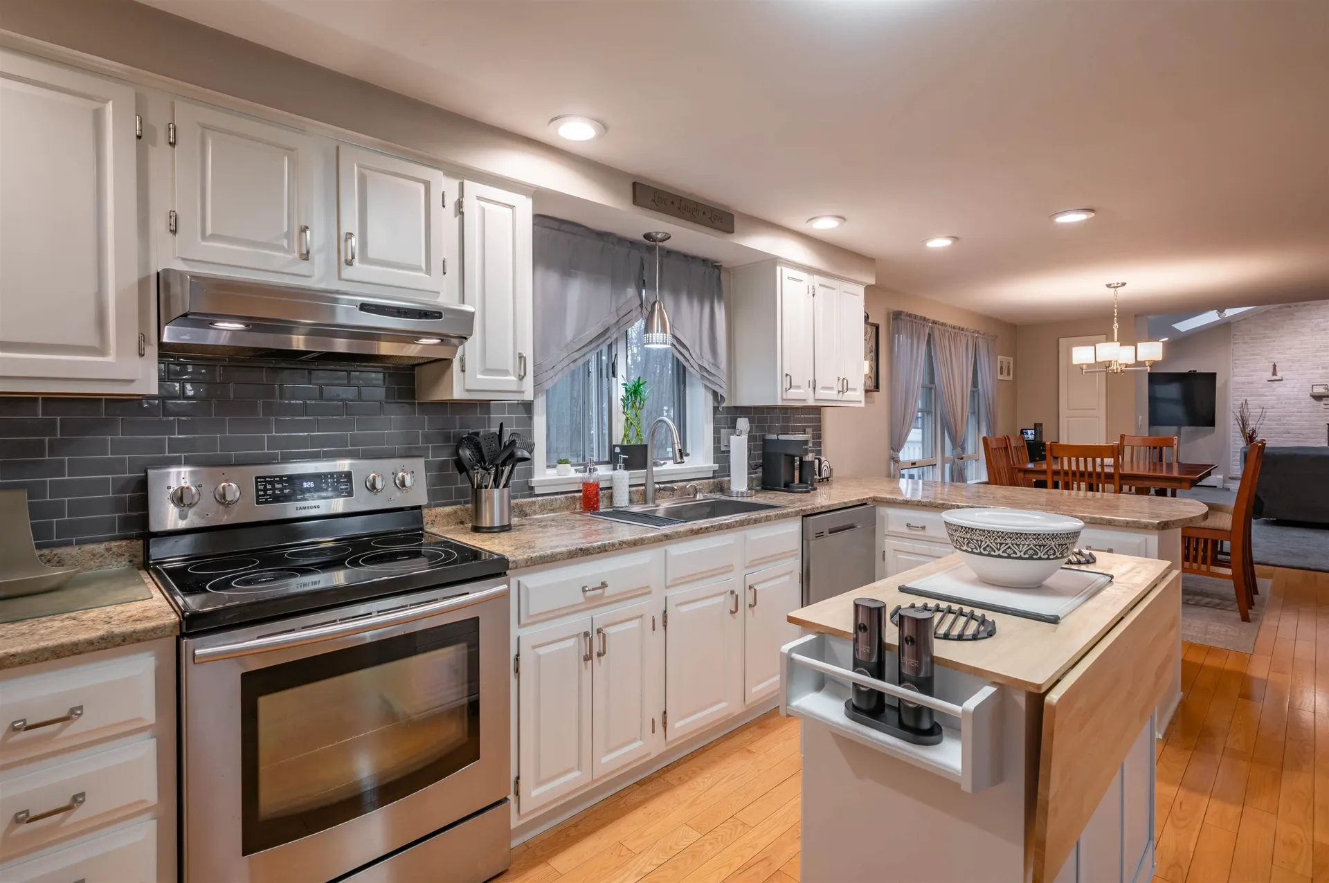 5 Partridge Lane Londonderry NH 03053