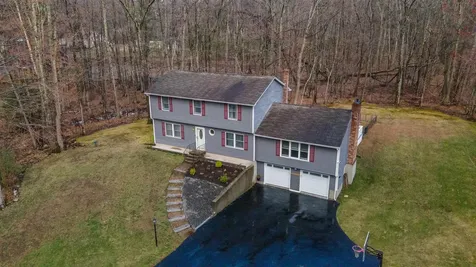 5 Partridge Lane Londonderry NH 03053