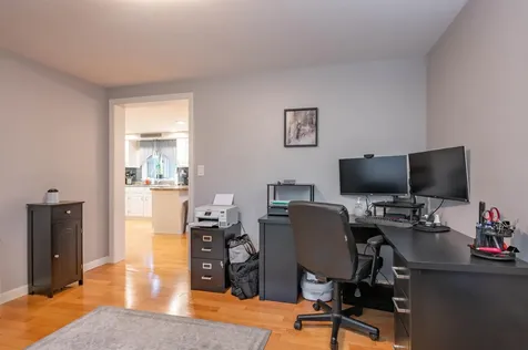 5 Partridge Lane Londonderry NH 03053