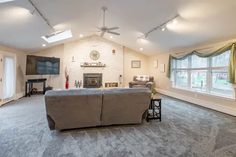 5 Partridge Lane Londonderry NH 03053