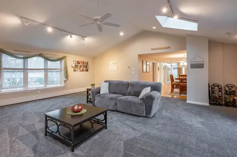 5 Partridge Lane Londonderry NH 03053