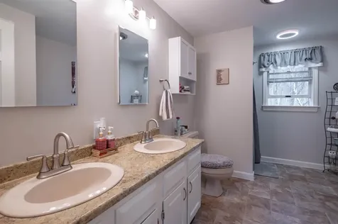 5 Partridge Lane Londonderry NH 03053