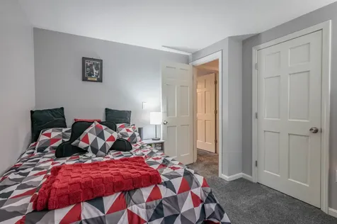 5 Partridge Lane Londonderry NH 03053