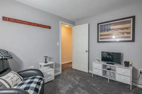 5 Partridge Lane Londonderry NH 03053