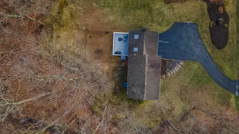 5 Partridge Lane Londonderry NH 03053