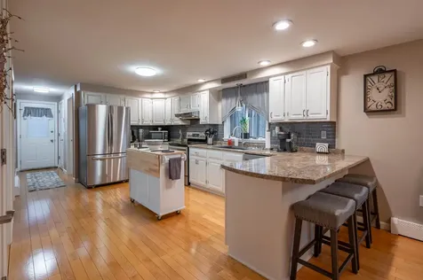 5 Partridge Lane Londonderry NH 03053