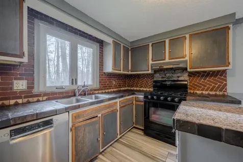 239 County Road Bedford NH 03110