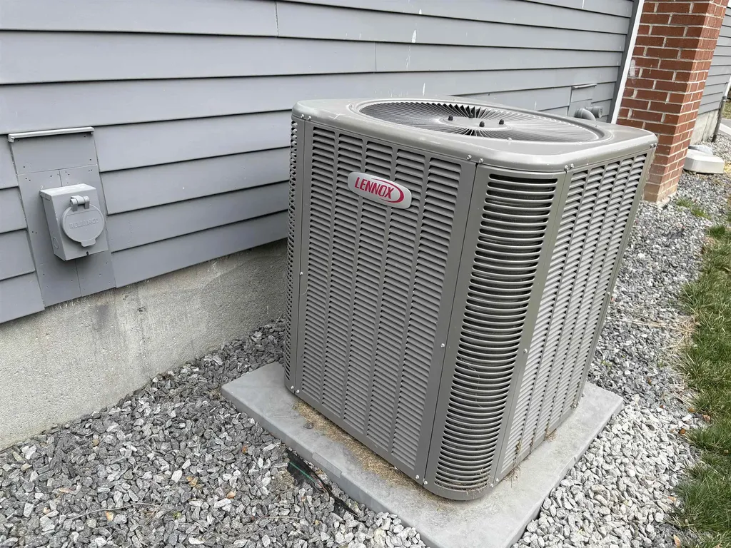 12 Hilltop Drive Keene NH 03431