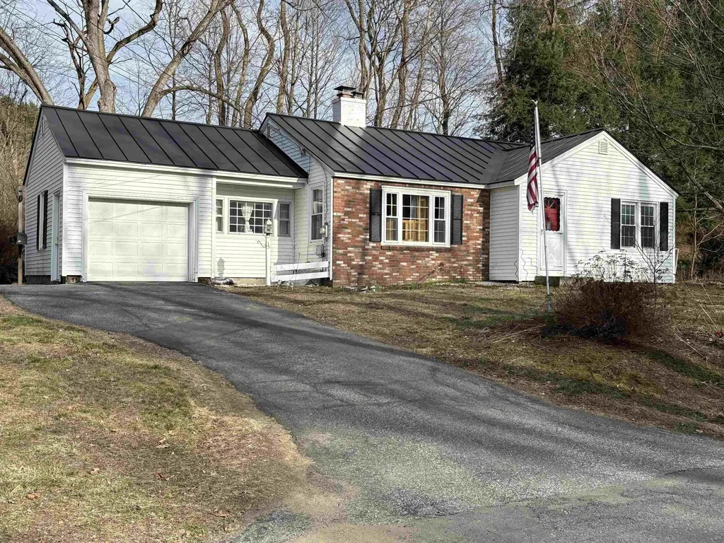 15 Mack Avenue Lebanon NH 03784