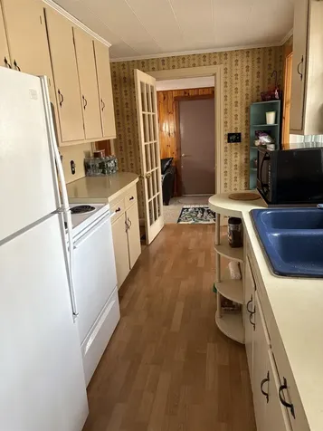 15 Mack Avenue Lebanon NH 03784
