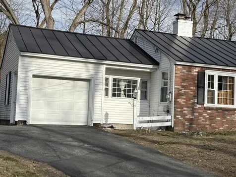 15 Mack Avenue Lebanon NH 03784