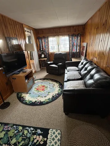 15 Mack Avenue Lebanon NH 03784