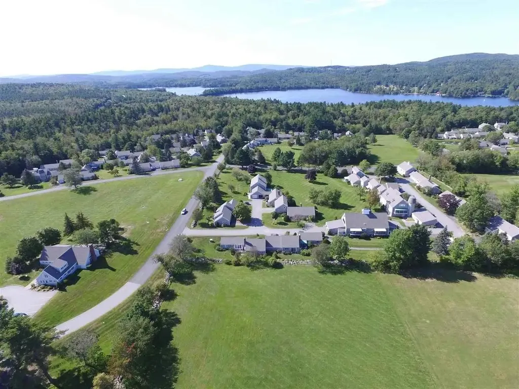 48 Hilltop Place New London NH 03257