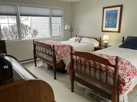 48 Hilltop Place New London NH 03257