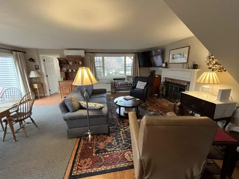 48 Hilltop Place New London NH 03257