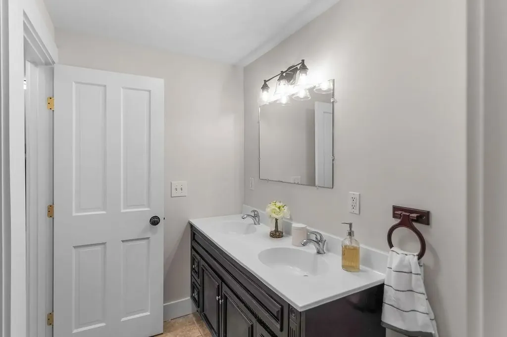 104 Glass Street Pembroke NH 03275