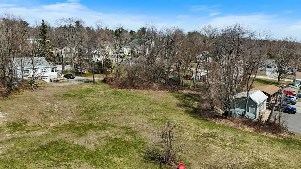 104 Glass Street Pembroke NH 03275