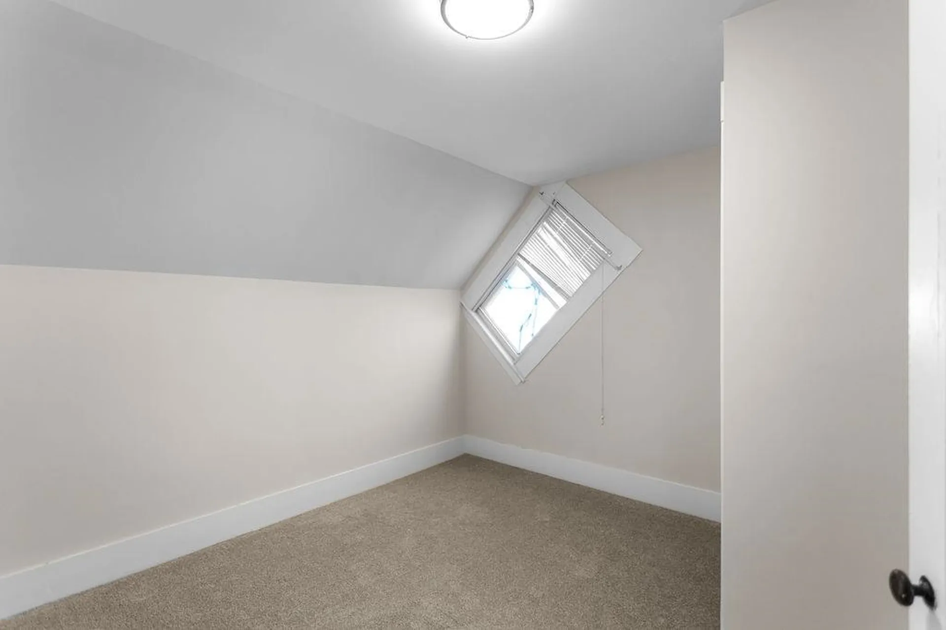 104 Glass Street Pembroke NH 03275