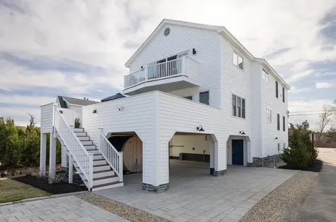 1076 Ocean Boulevard Hampton NH 03842