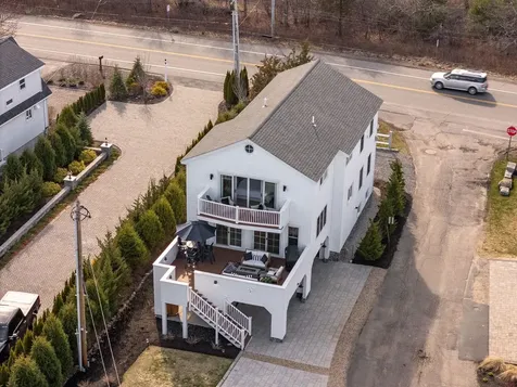 1076 Ocean Boulevard Hampton NH 03842