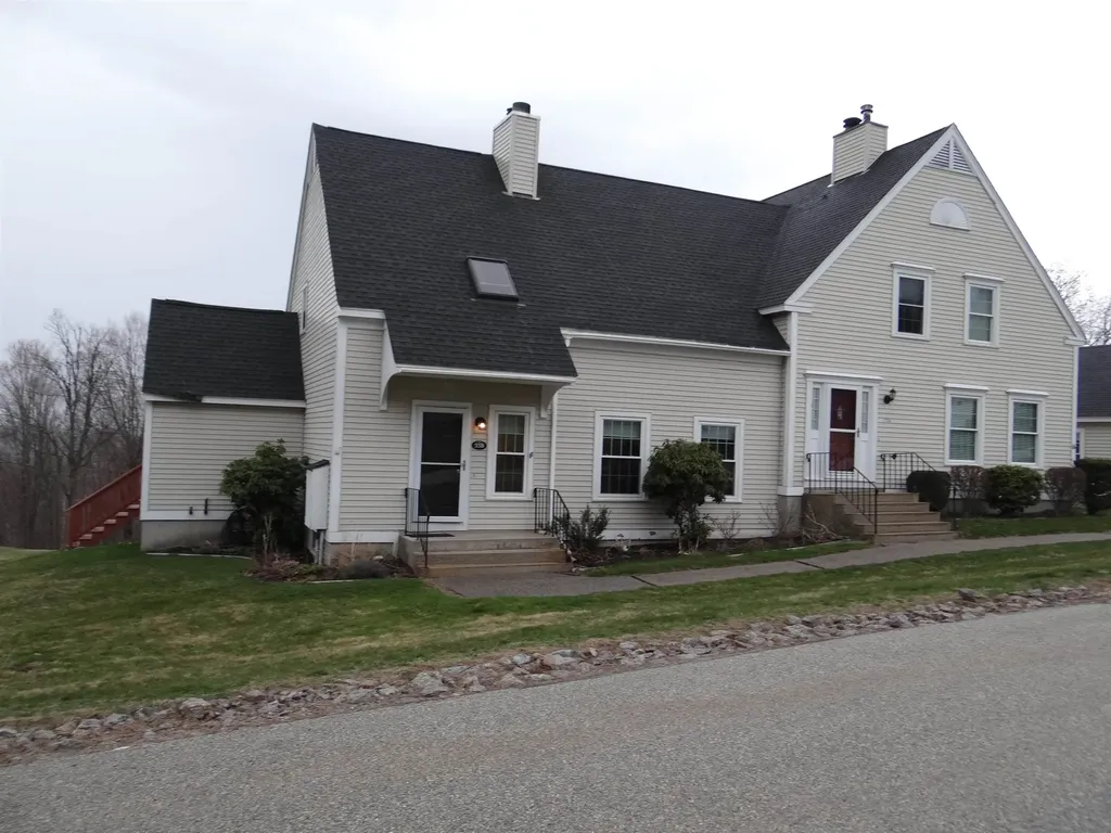 33 B Apple Tree Drive Goffstown NH 03045