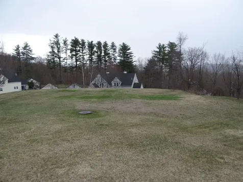 33 B Apple Tree Drive Goffstown NH 03045