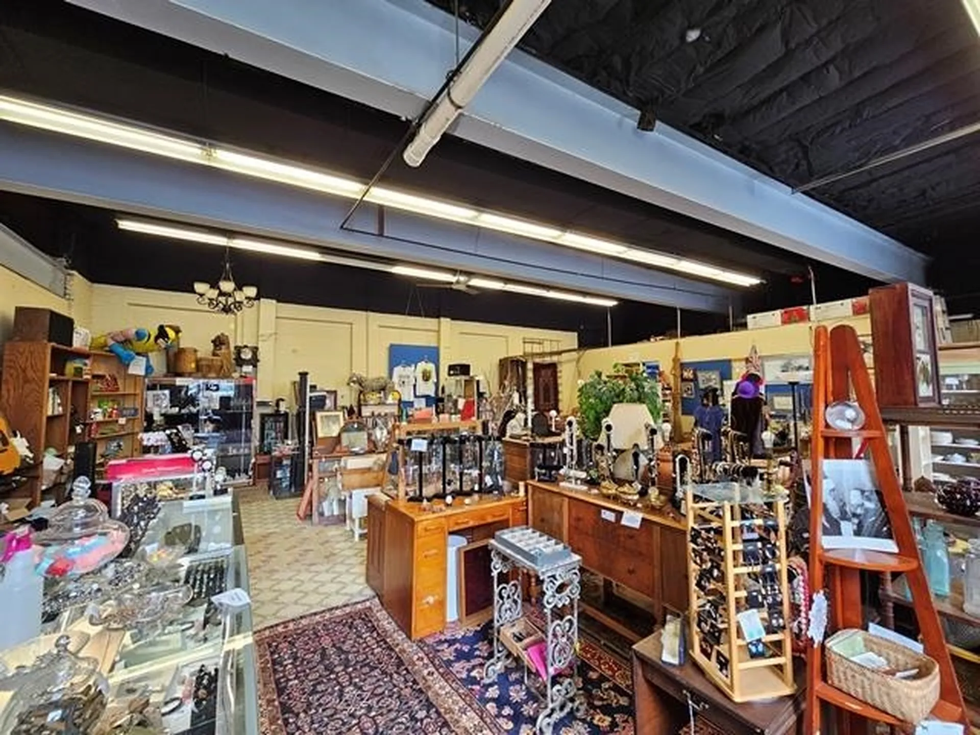 37-43 Emerald Street Keene NH 03431