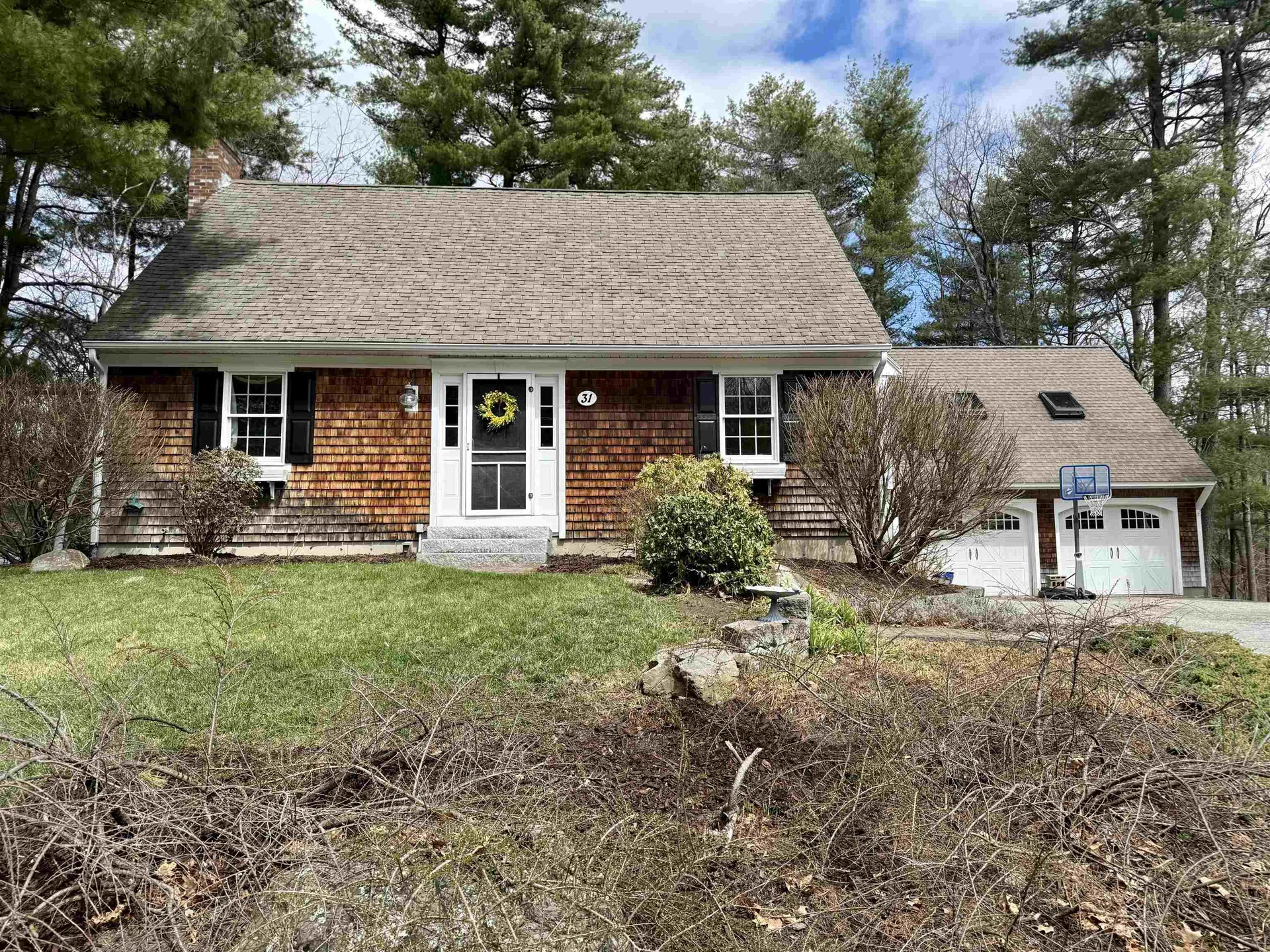 31 Catalina Lane Nashua NH 03064