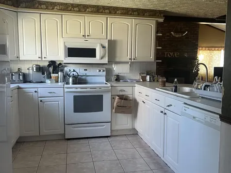 12 Duclos Street Goffstown NH 03102