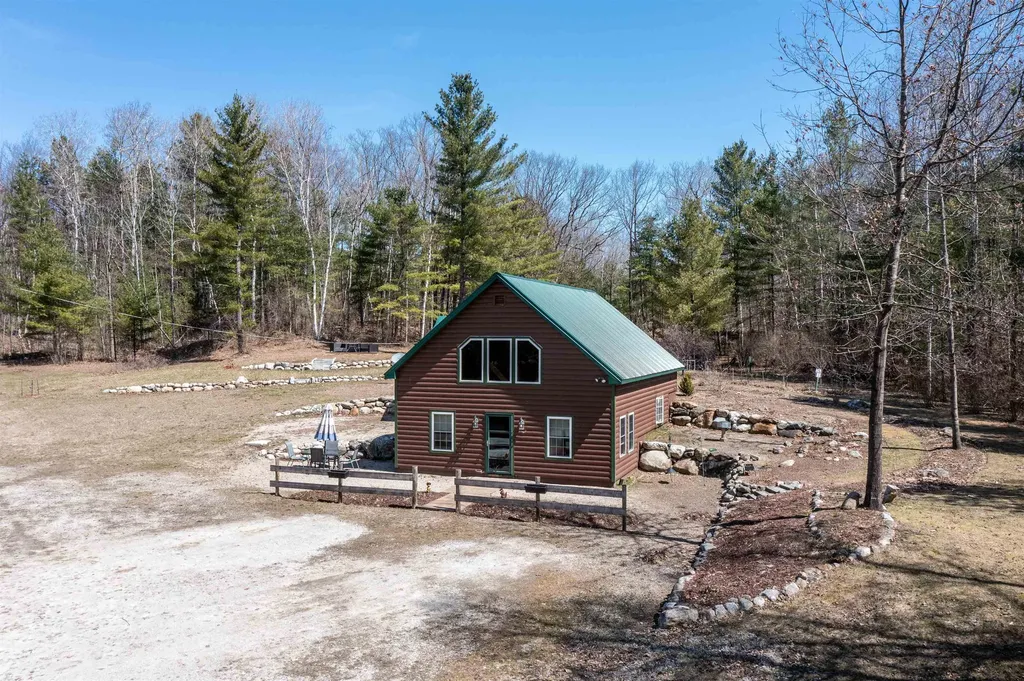 2058 East Clarendon Road Clarendon VT 05759