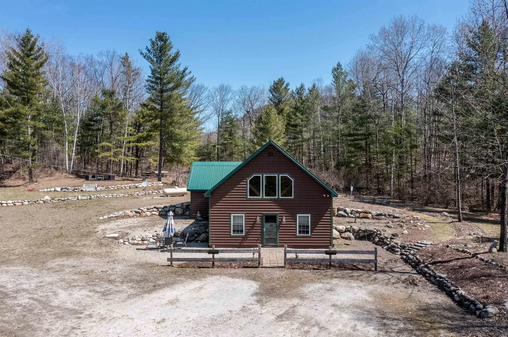 2058 East Clarendon Road Clarendon VT 05759