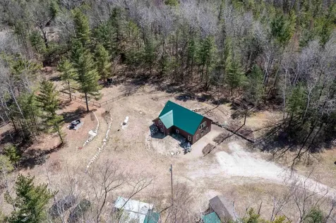 2058 East Clarendon Road Clarendon VT 05759