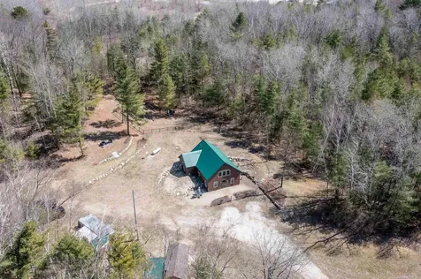 2058 East Clarendon Road Clarendon VT 05759