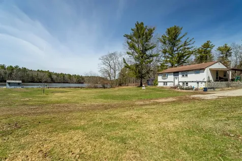 73 Spur Road Dover NH 03820