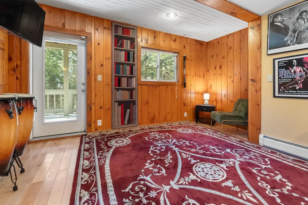 132 Chittenden Drive Hartford VT 05059